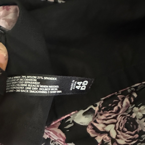 Elegant Black Floral Underwire Bra - Picture 3 of 3